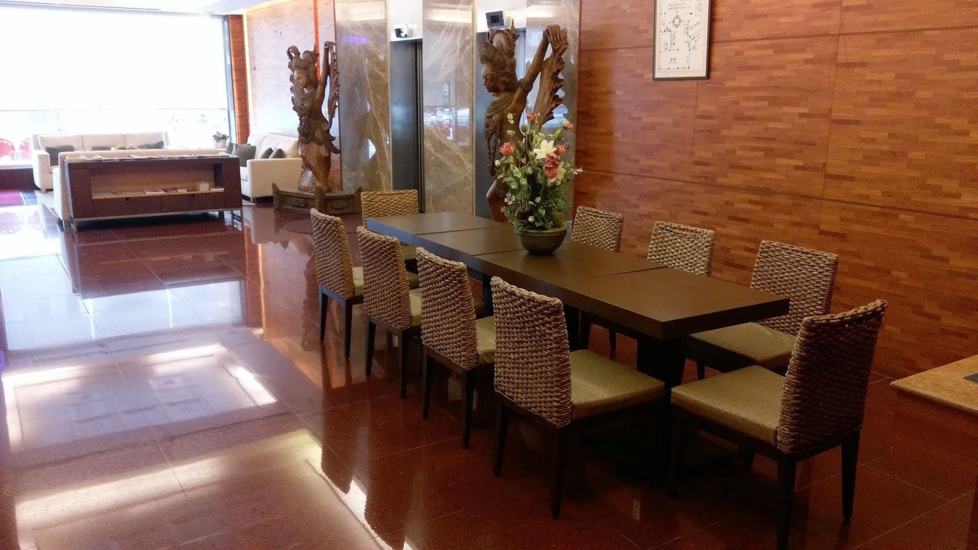 The Premier Hotel Tainan Exterior foto